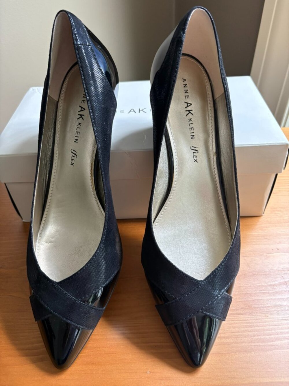 Anne Klein Kitten Heals - Size 10M - New in Box